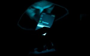 Cara Menyadap WhatsApp Pasangan Tanpa Ketahuan (Update)